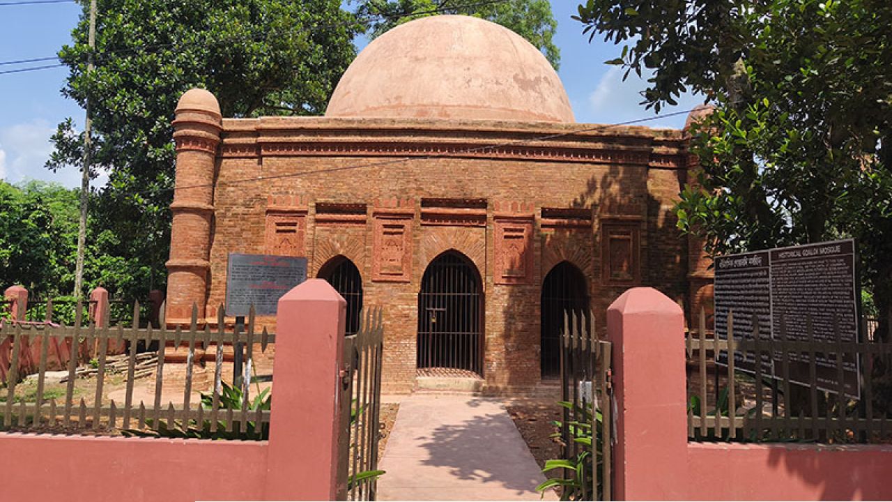 সংস্কারে আদি রূপ ফিরে পেল গোয়ালদী শাহী মসজিদ