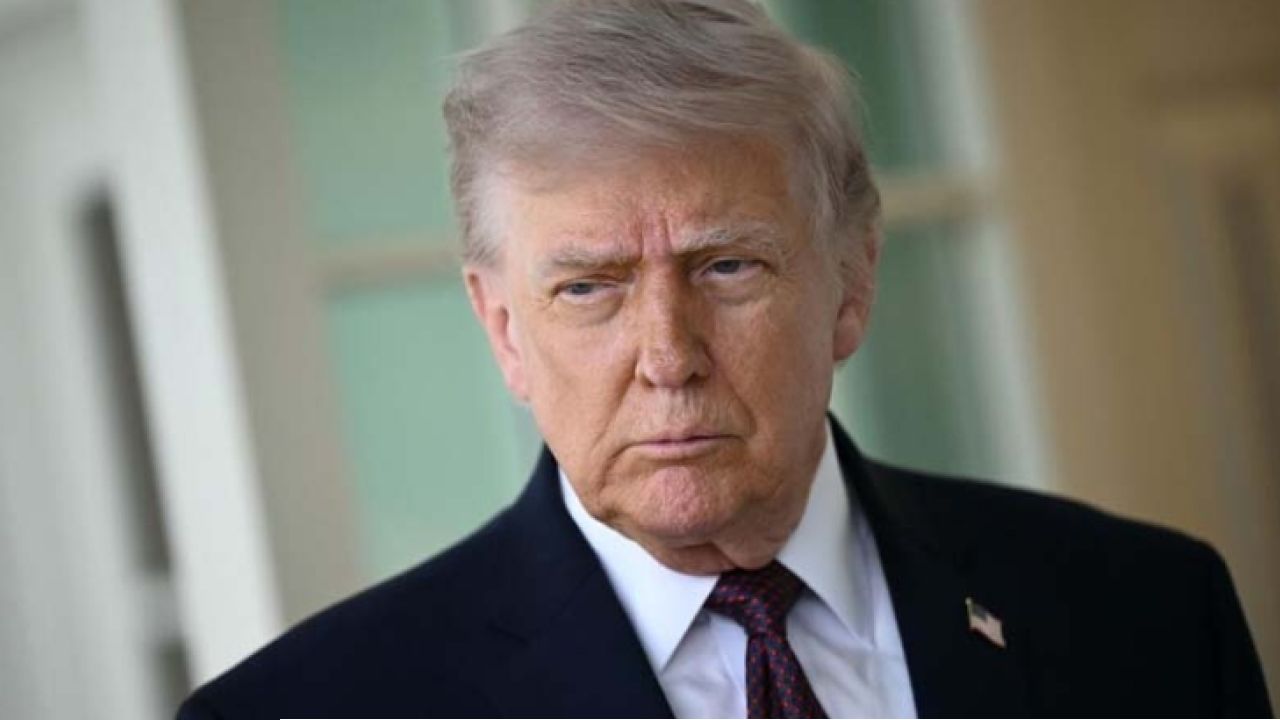 ট্রাম্প প্রশাসনের বিরুদ্ধে মামলা করল যুক্তরাষ্ট্রের ২৫ অঙ্গরাজ্য