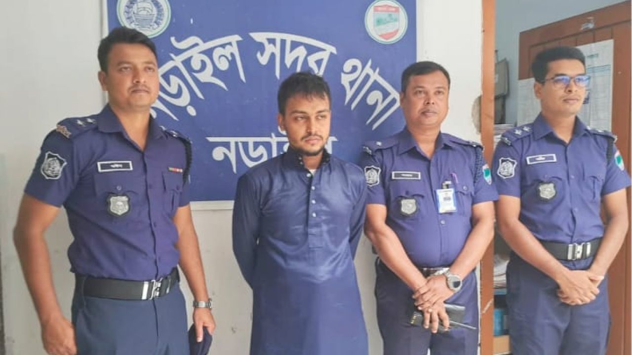 নড়াইলে মাদ্রাসায় ৬ ছাত্রকে বলাৎকারের অভিযোগে শিক্ষক গ্রেপ্তার