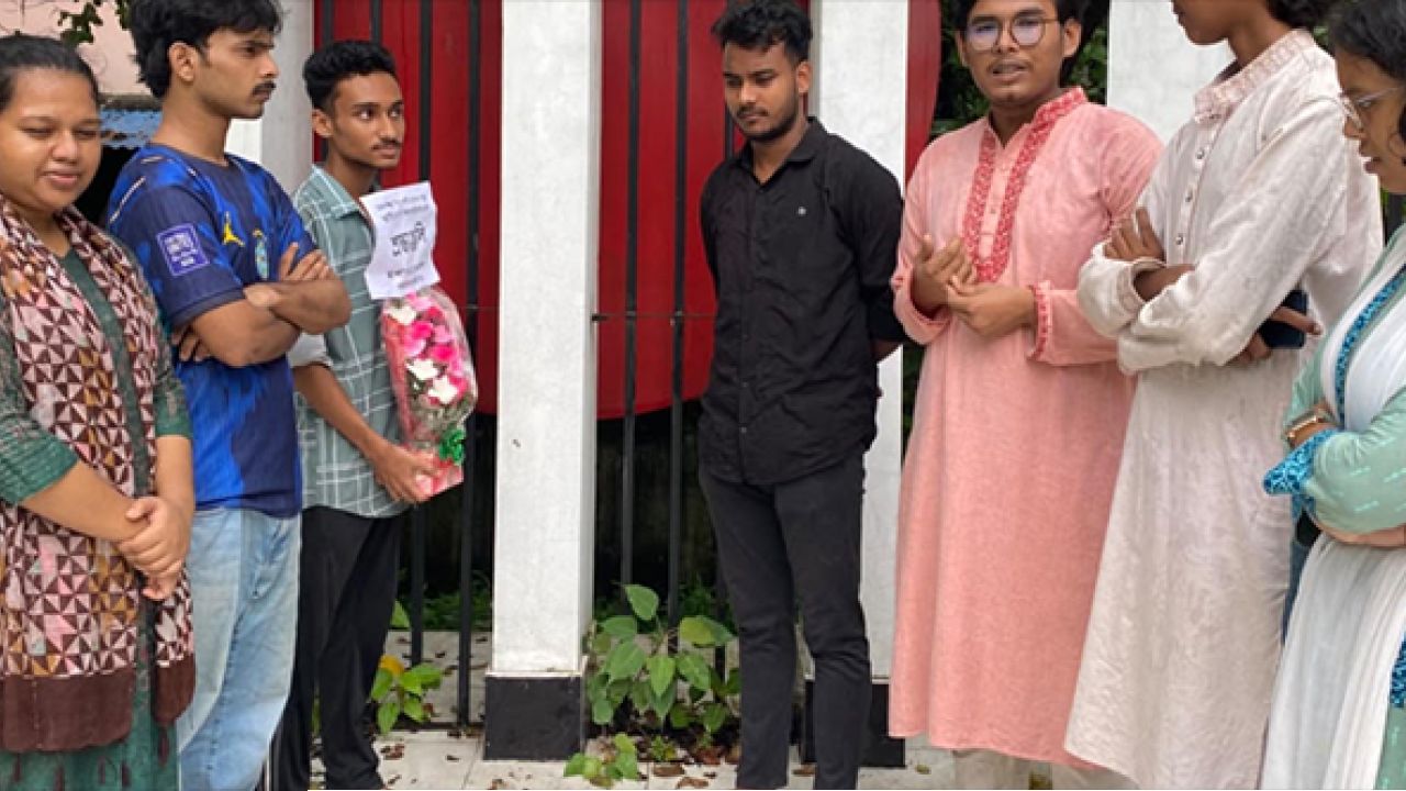 শহিদদের স্মরণে বাংলাদেশ ছাত্র ফেডারেশনের শ্রদ্ধাঞ্জলি
