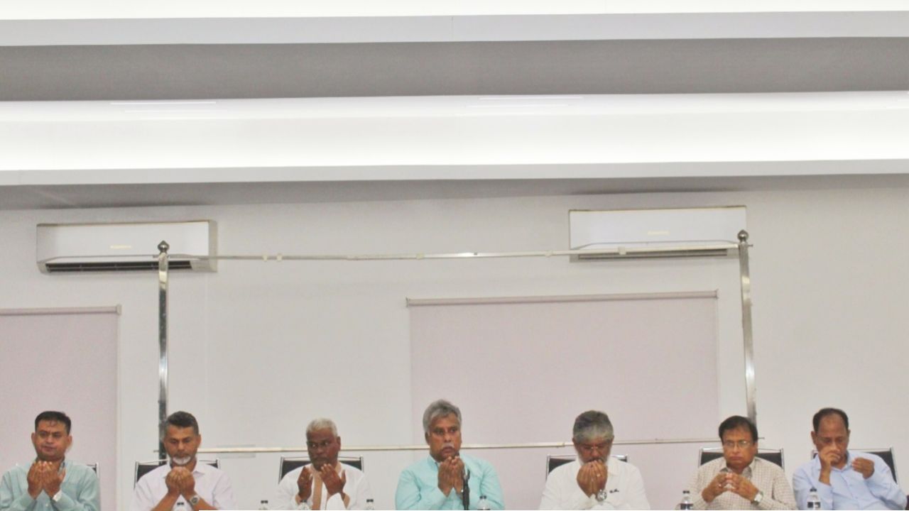 শ্যামলের আত্মার মাগফিরাত কামনায় দোয়া